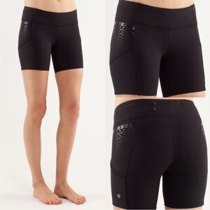 Lululemon Run Dart and Dash Shorts Black Size 6